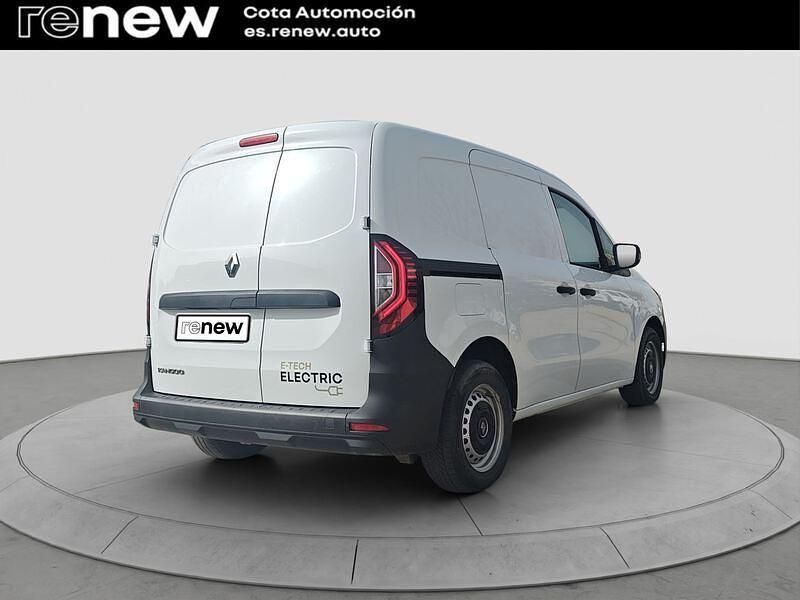 Usado Renault Kangoo 88 kW (120 CV) 2023 Blanco Monovolumen