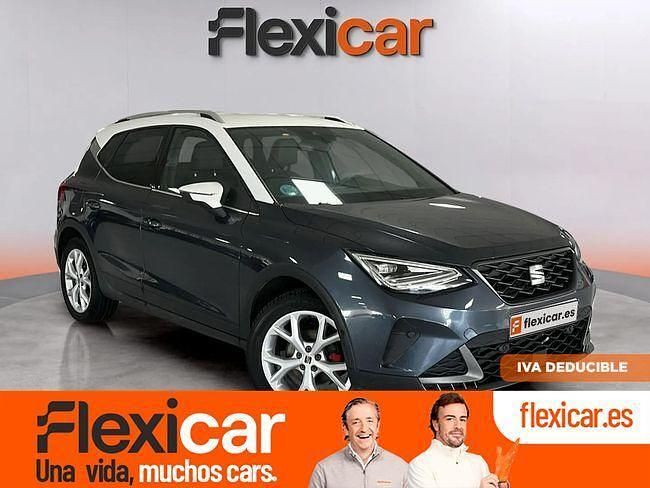Gris Usado 2023 Seat Arona FR SUV | 21.490 € (Un poco caro) - Imagen 1/4