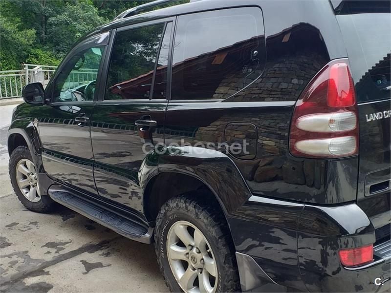 Negro Usado 2007 Toyota Land Cruiser SUV | 22.500 € (Precio justo) - Imagen 1/4