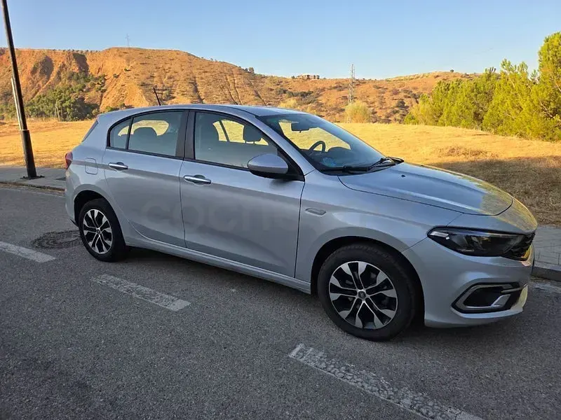 Usado Fiat Tipo City Life 130 CV (95 kW) 2022 Gris / plata Berlina