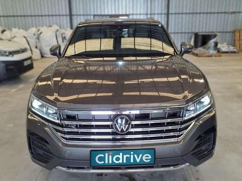 Usado VW Touareg 286 CV (210 kW) 2022 Gris SUV