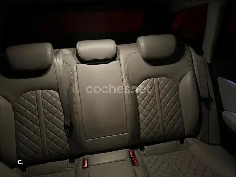 Usado Audi A6 420 CV (308 kW) 2013 Gris / plata Familiar