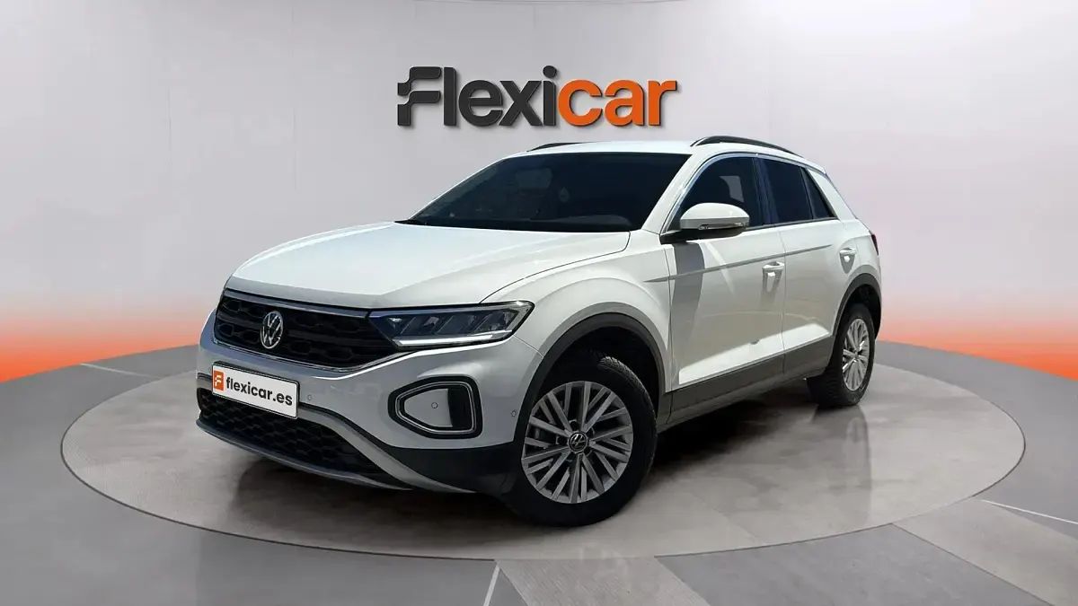 Usado VW T-Roc 116 CV (85 kW) 2025 Blanco SUV