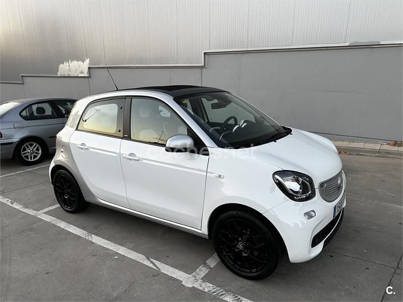 Usado Smart ForFour Passion 71 CV (52 kW) 2015 Blanco Utilitario