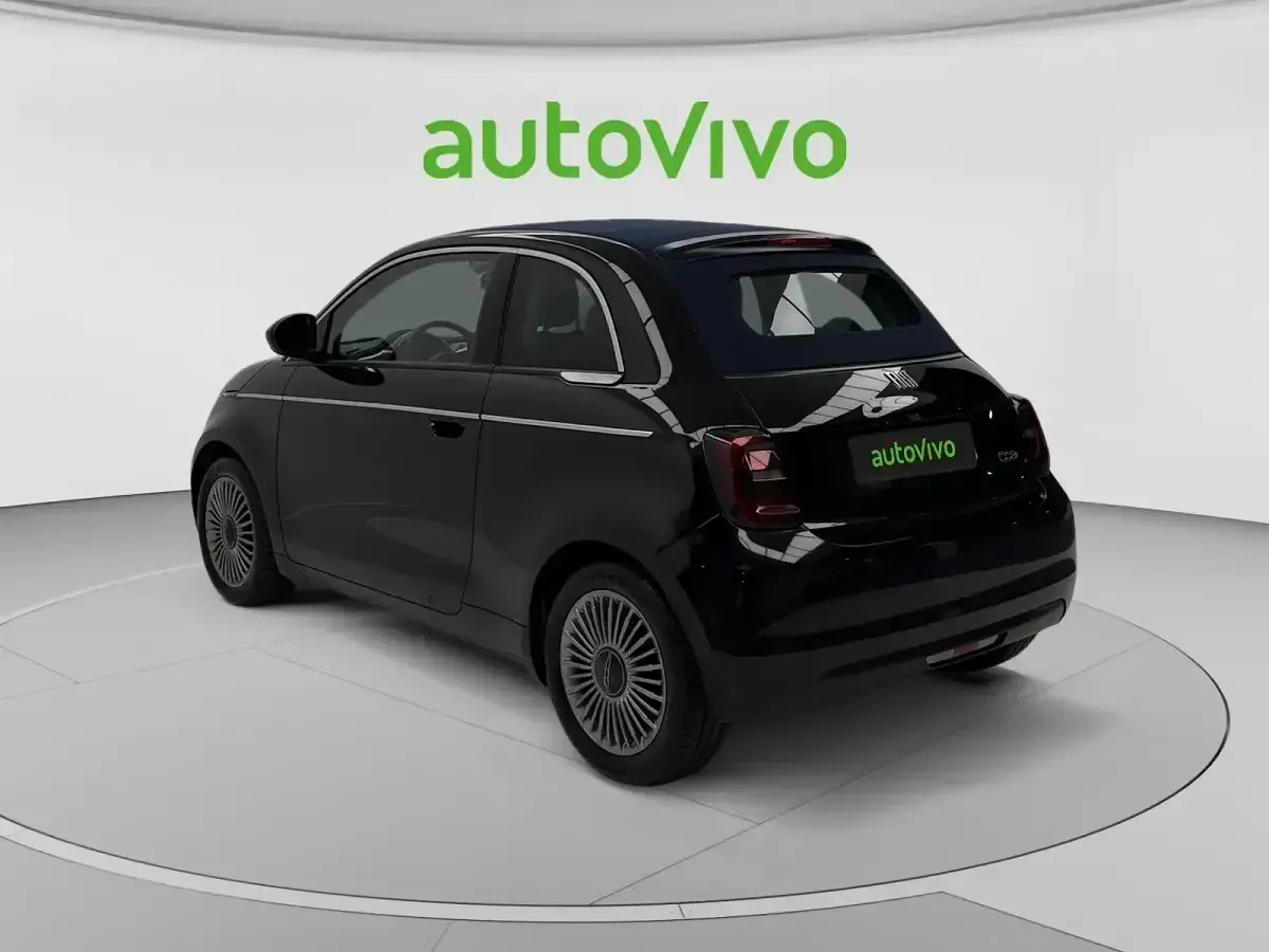 Usado Fiat 500e La Prima 86 kW (118 CV) 2025 Negro Descapotable