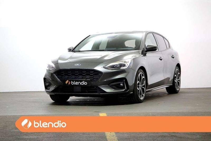 Gris Usado 2023 Ford Focus ST-Line X Utilitario | 21.040 € (Precio justo) - Imagen 1/4
