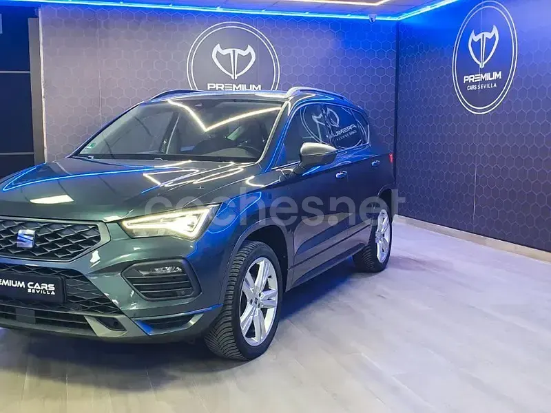 Usado Seat Ateca FR 150 CV (110 kW) 2021 Gris / plata SUV