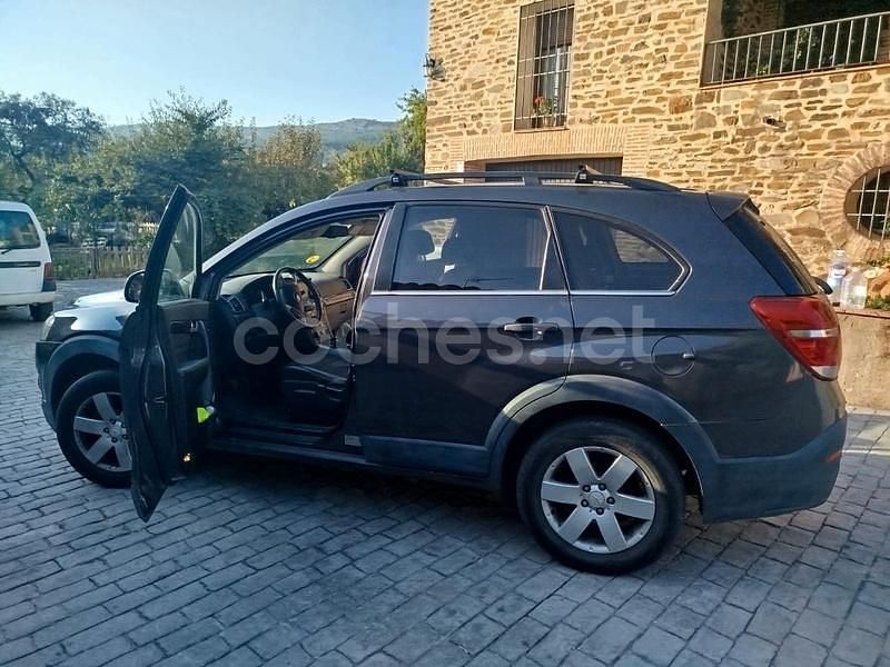 Usado Chevrolet Captiva LT 163 CV (119 kW) 2013 Gris / plata SUV