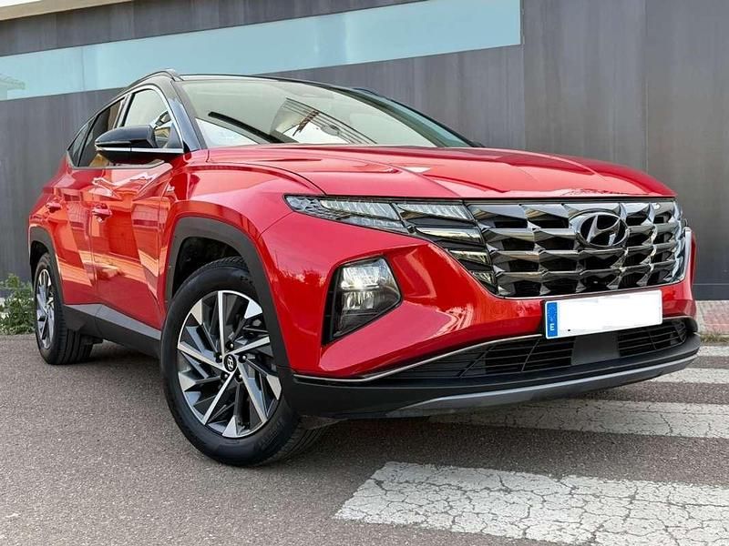 Begagnad Hyundai Tucson 136 HK (100 kW) 2022 Röd SUV