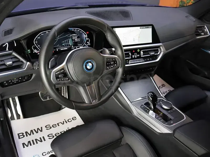Usado BMW 320e 204 CV (150 kW) 2021 Azul Familiar