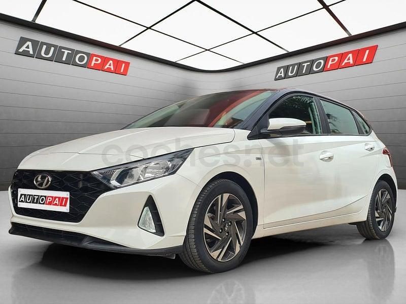 Usado Hyundai i20 100 CV (73 kW) 2021 Blanco Utilitario