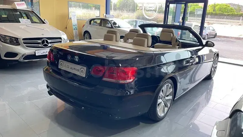 Usado BMW 320 Cabriolet Comfort Edition 177 CV (130 kW) 2009 Negro Descapotable