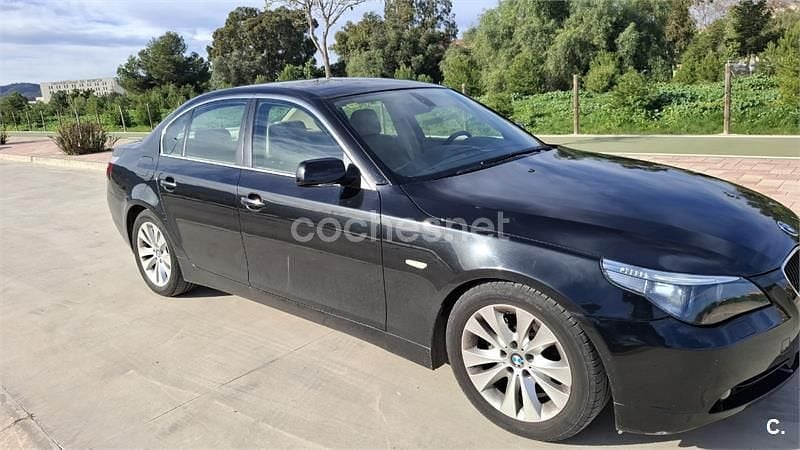 Negro Usado 2005 BMW 530 Exclusive Berlina | 8900 € (Precio justo) - Imagen 1/4