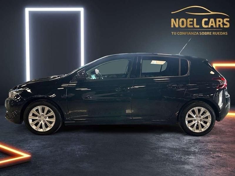 Usado Peugeot 308 Allure 109 CV (80 kW) 2018 Azul Utilitario