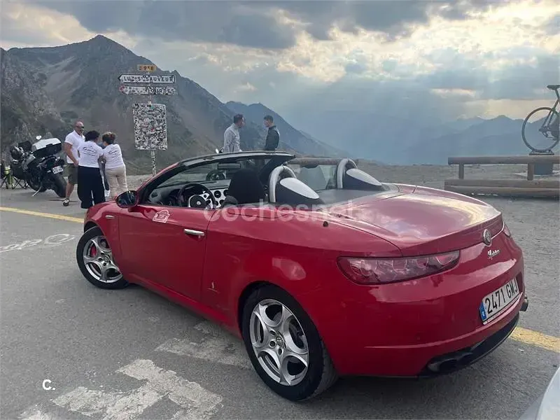 Usado Alfa Romeo Spider 210 CV (154 kW) 2009 Rojo Descapotable