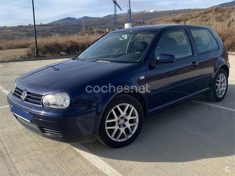 Azul Usado 2003 VW Golf IV Conceptline Berlina | 4000 € (Precio justo) - Imagen 1/4