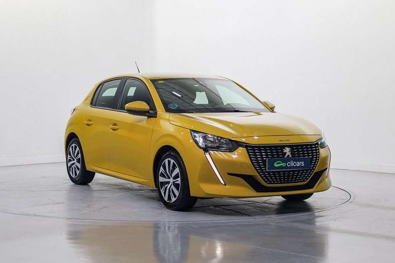 Usado Peugeot 208 Active 102 CV (75 kW) 2020 Amarillo Utilitario