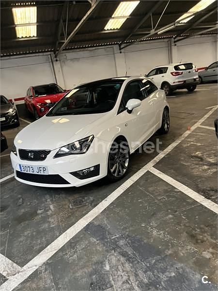 Blanco Usado 2015 Seat Ibiza SC FR Utilitario | 9999 € (Precio justo) - Imagen 1/4