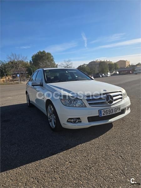 Usado Mercedes C180 156 CV (114 kW) 2009 Blanco Berlina