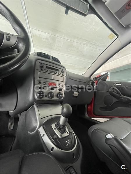 Usado Alfa Romeo GT Distinctive 165 CV (121 kW) 2004 Rojo Coupe