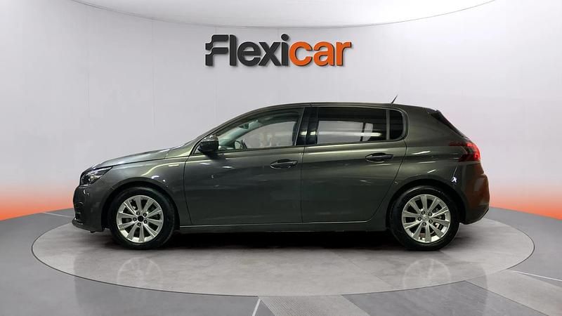 Usado Peugeot 308 Style 131 CV (96 kW) 2020 Gris Berlina