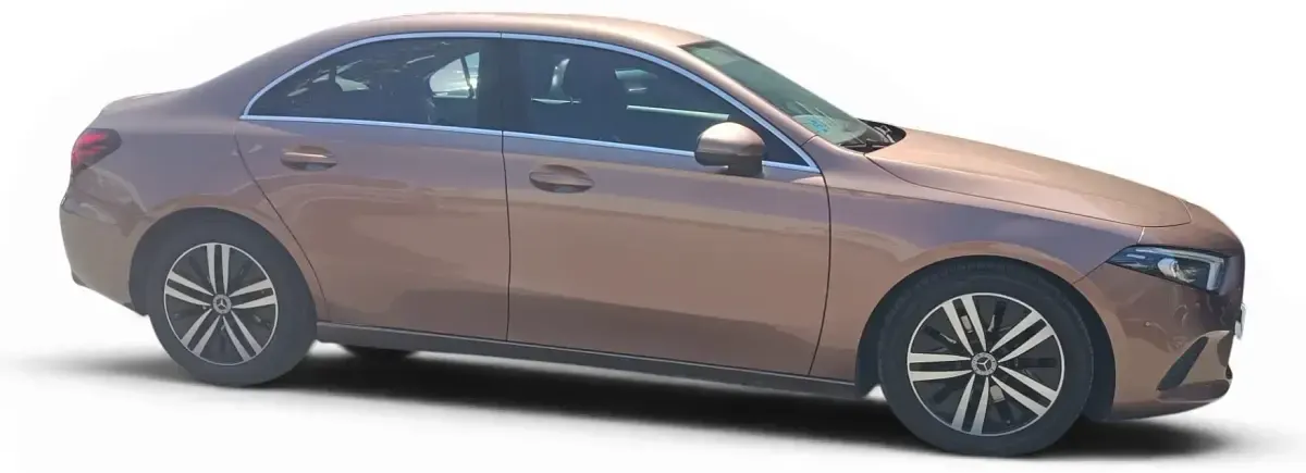 Usado Mercedes A180 116 CV (85 kW) 2022 Marrón Berlina