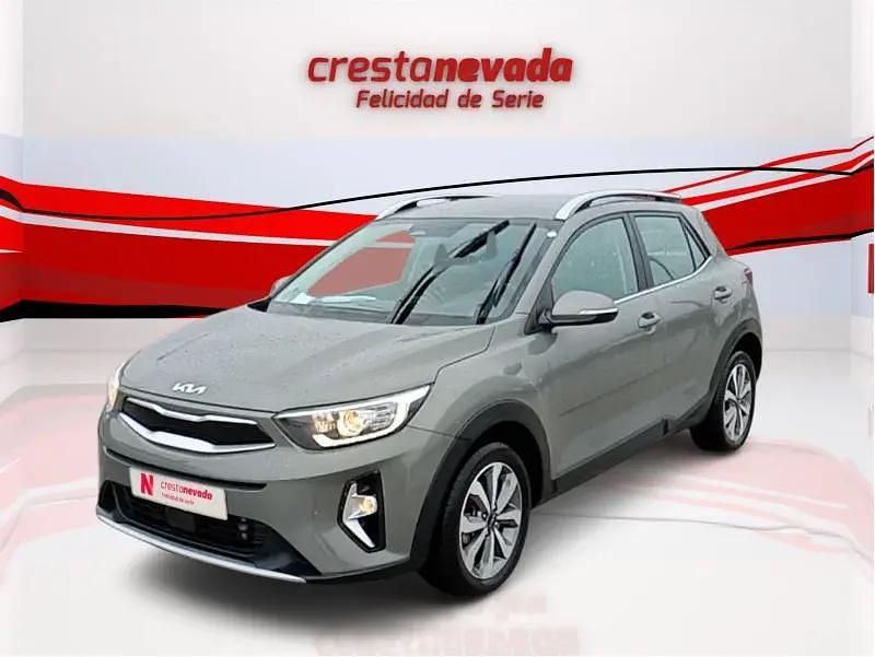 Usado Kia Stonic 120 CV (88 kW) 2022 SUV
