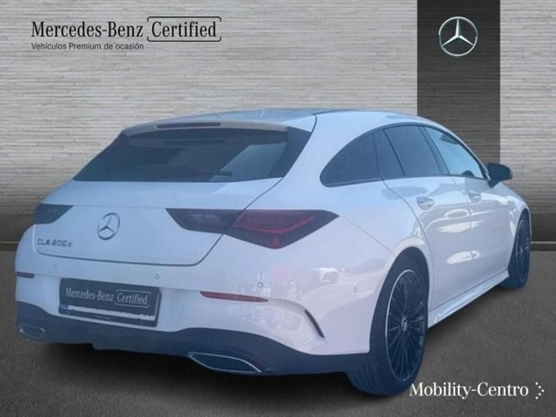 Usado Mercedes CLA200 150 CV (110 kW) 2025 Blanco polar Utilitario