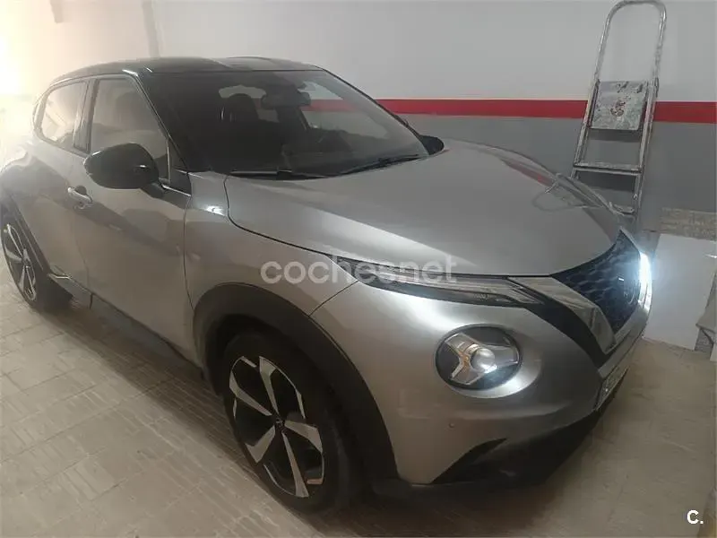 Usado Nissan Juke Tekna 114 CV (83 kW) 2023 Gris / plata SUV