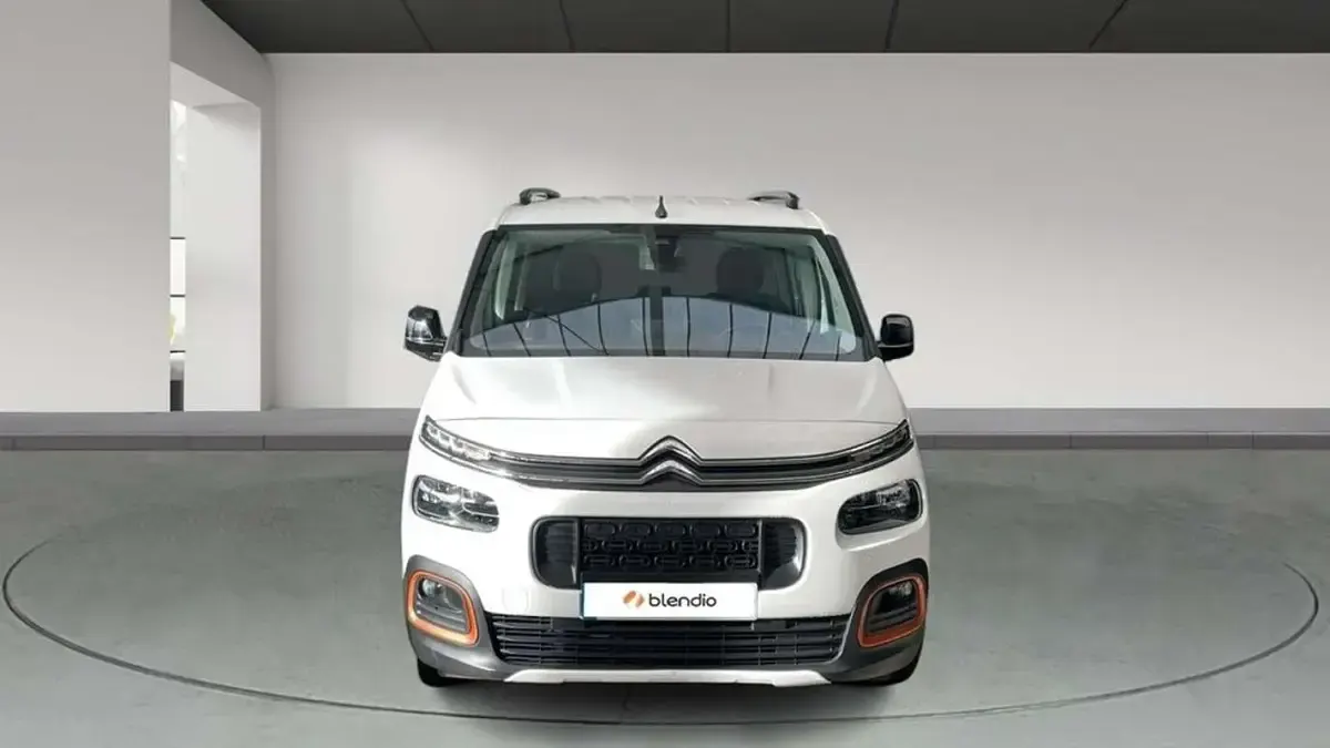 Usado Citroën Berlingo Shine 103 CV (75 kW) 2020 Blanco Monovolumen