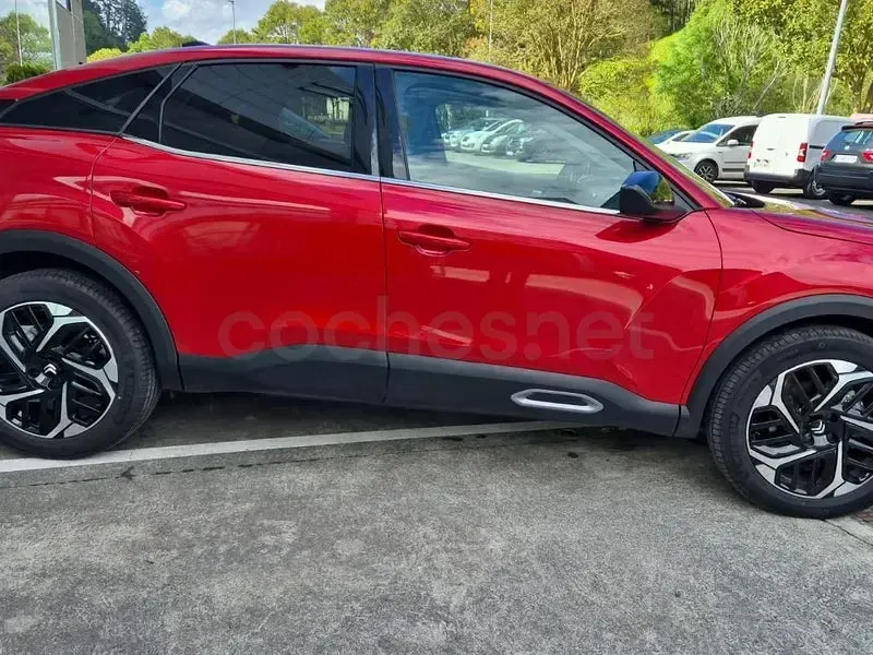 Usado Citroën C4 131 CV (96 kW) 2023 Rojo SUV