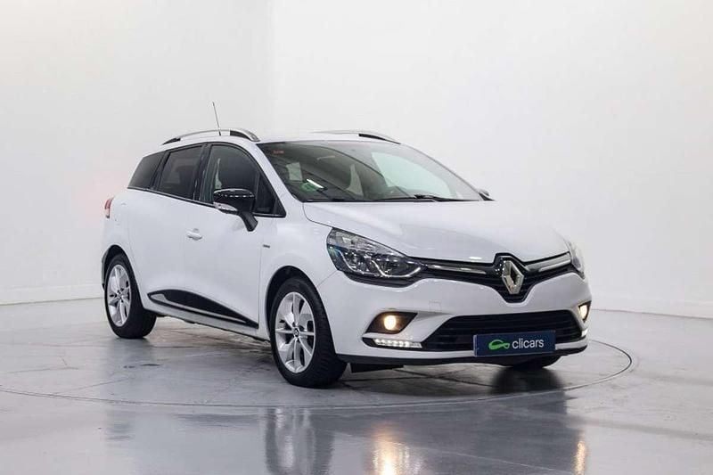 Usado Renault Clio GrandTour LIMITED 90 CV (66 kW) 2017 Blanco Familiar