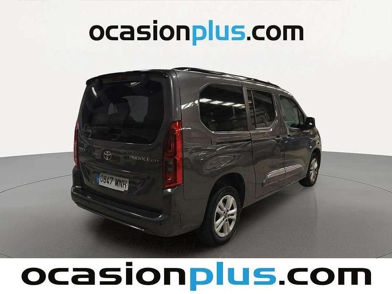 Usado Toyota Proace Active 131 CV (96 kW) 2024 Gris Monovolumen