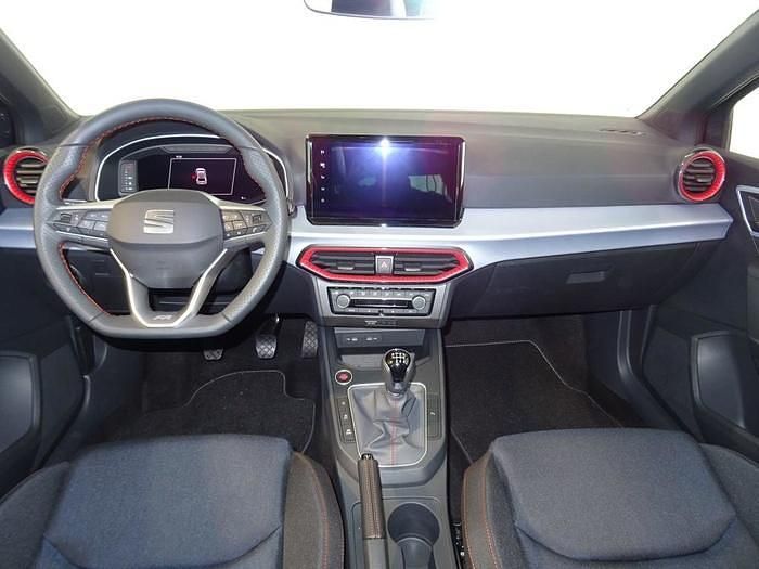 Usado Seat Ibiza FR 115 CV (84 kW) 2025 Gris Utilitario