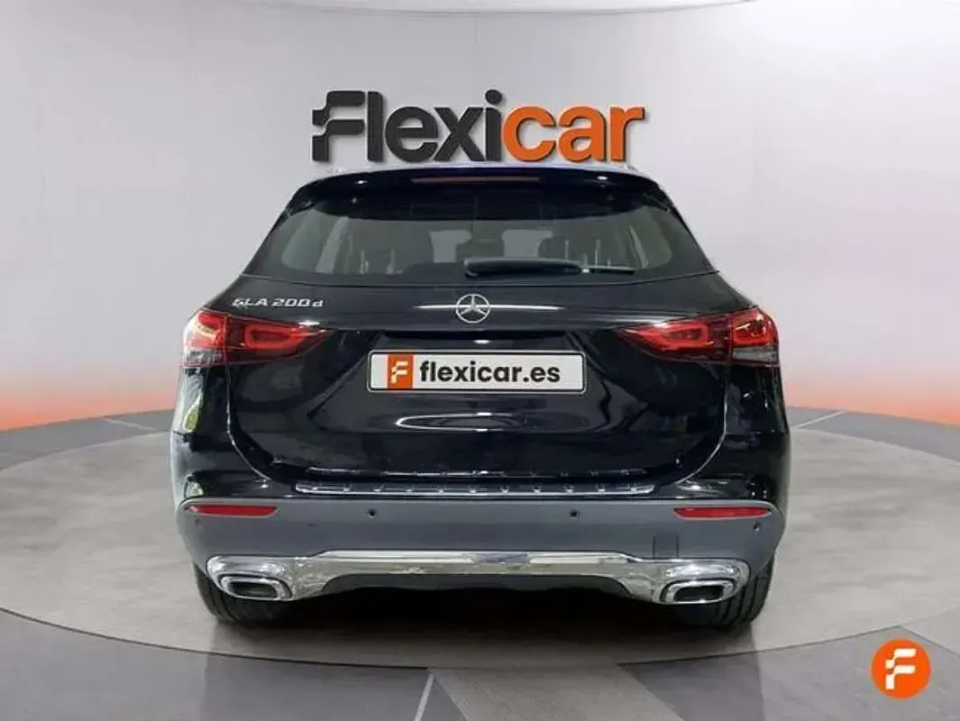 Usado Mercedes GLA200 150 CV (110 kW) 2023 Negro SUV