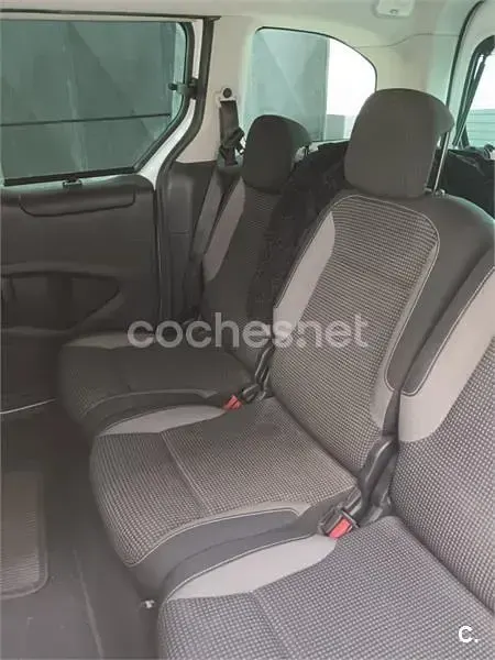 Usado Peugeot Partner Tepee Active 110 CV (80 kW) 2016 Blanco Monovolumen
