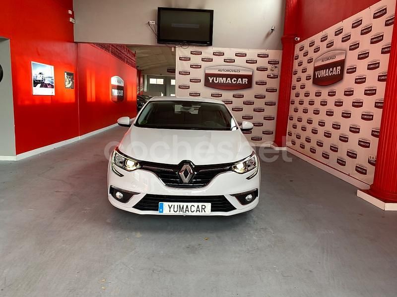 Blanco Usado 2016 Renault Mégane IV Life Berlina | 9990 € (Super precio) - Imagen 1/4