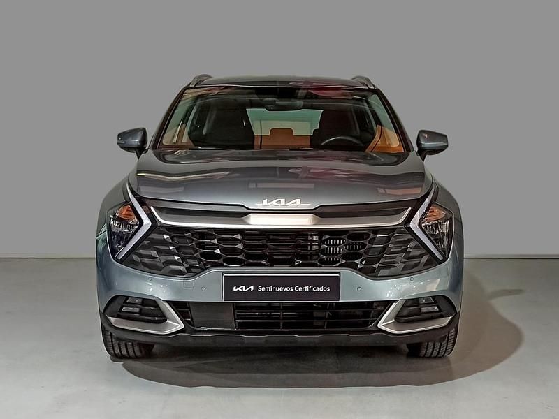 Usado Kia Sportage 136 CV (100 kW) 2023 Lunar silver (css) SUV