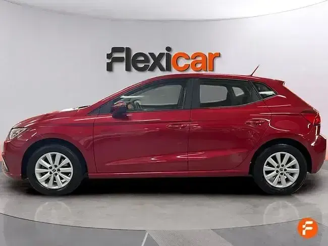Usado Seat Ibiza Reference 110 CV (80 kW) 2022 Rojo Utilitario