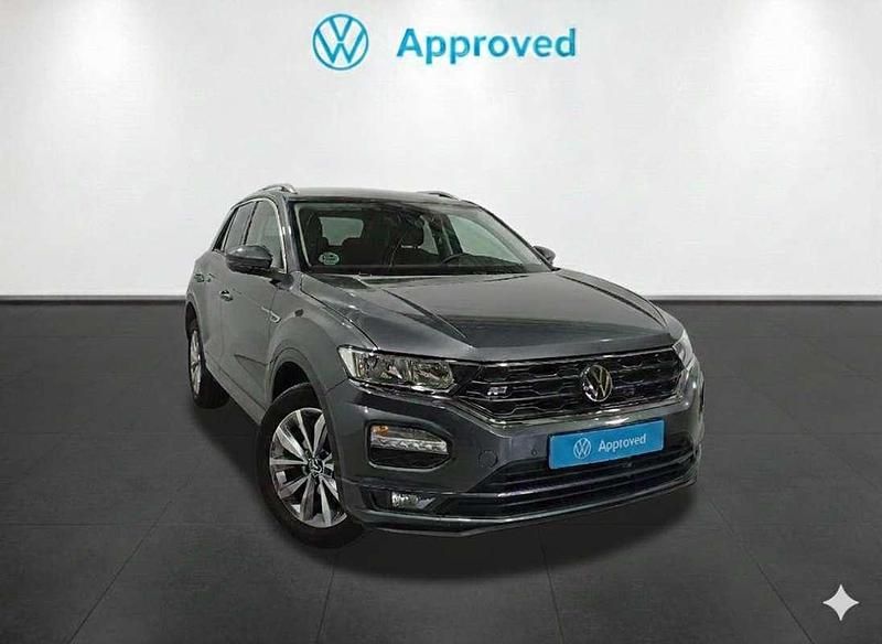Usado VW T-Roc Advance 110 CV (80 kW) 2021 Gris SUV