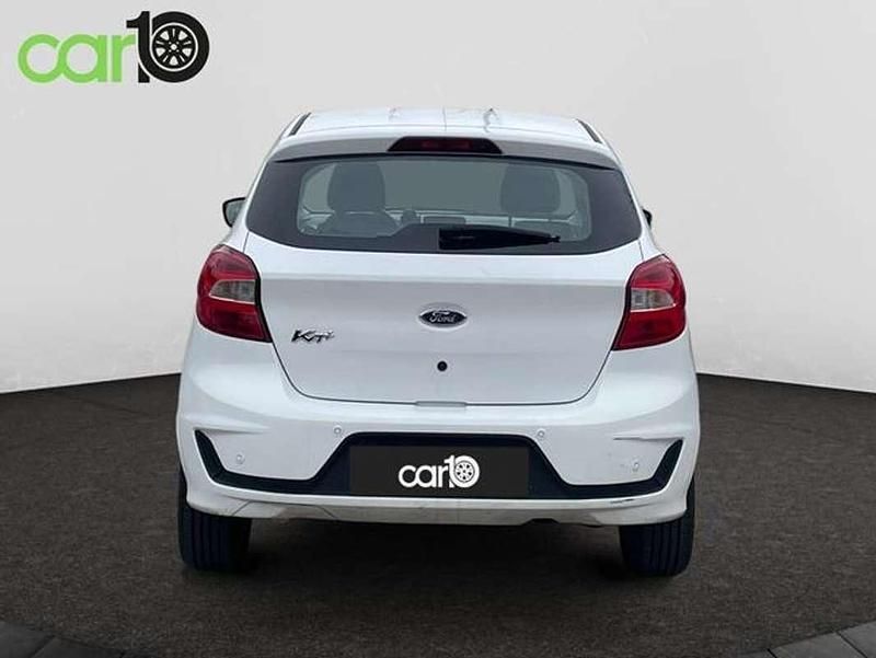 Usado Ford Ka Active 86 CV (63 kW) 2019 Blanco Berlina