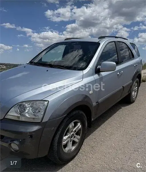 Usado Kia Sorento 140 CV (102 kW) 2005 Gris / plata SUV