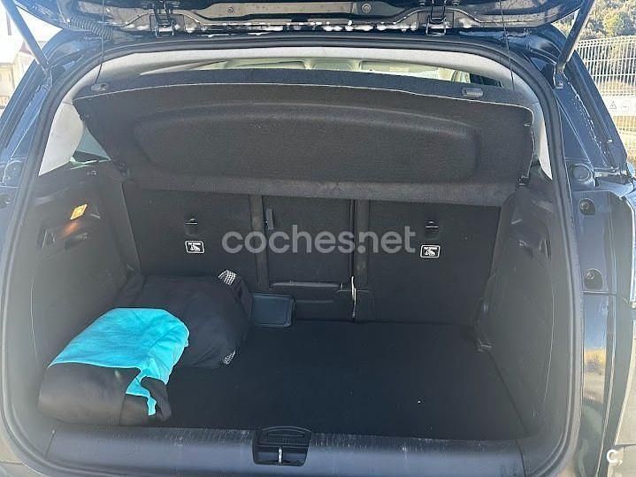 Usado Opel Crossland X Elegance 130 CV (95 kW) 2024 Negro SUV