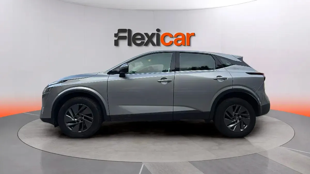Usado Nissan Qashqai Acenta 158 CV (116 kW) 2024 Gris SUV