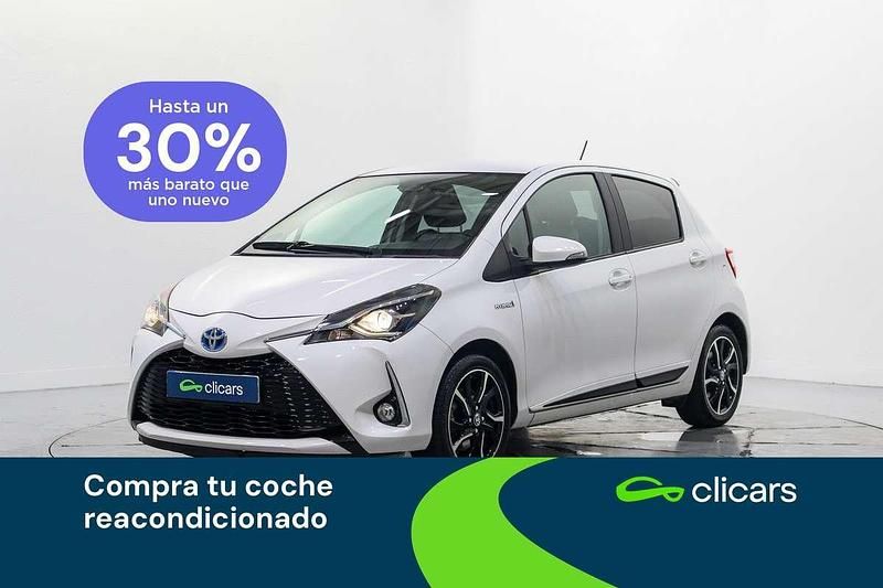 Blanco Usado 2018 Toyota Yaris Hybrid Active Utilitario | 13.990 € (Precio justo) - Imagen 1/4