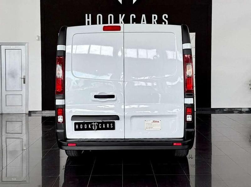 Usado Opel Vivaro Expression 94 CV (69 kW) 2017 Blanco Monovolumen