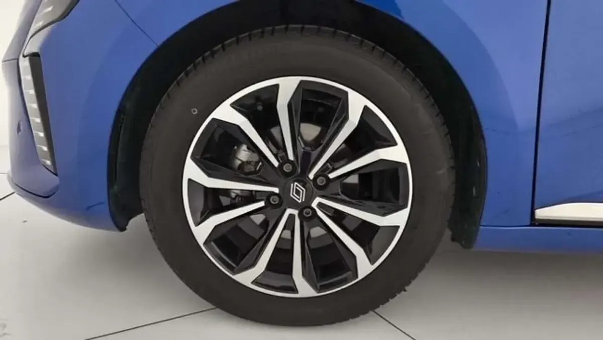 Usado Renault Clio Techno 91 CV (66 kW) 2025 Azul Utilitario