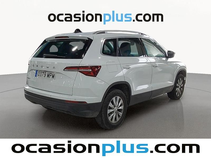 Usado Skoda Karoq Selection 115 CV (84 kW) 2024 Blanco SUV