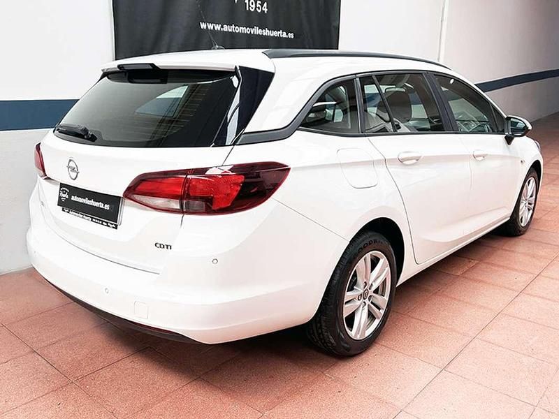 Usado Opel Astra Business 136 CV (100 kW) 2018 Blanco Utilitario
