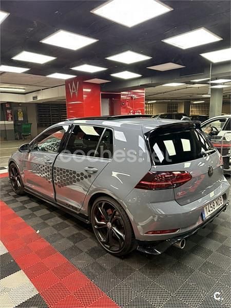 Usado VW Golf VII GTI 290 CV (213 kW) 2019 Gris / plata Berlina